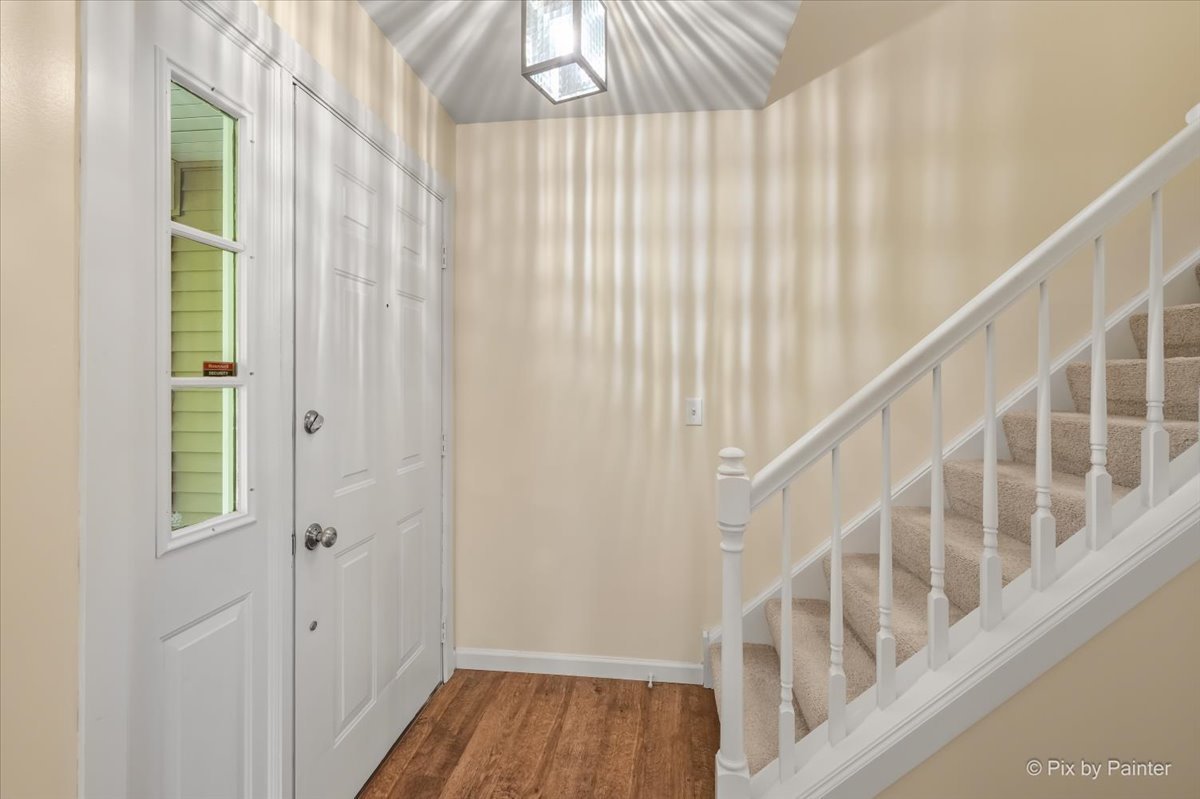453 Village Creek Drive Unit: 453