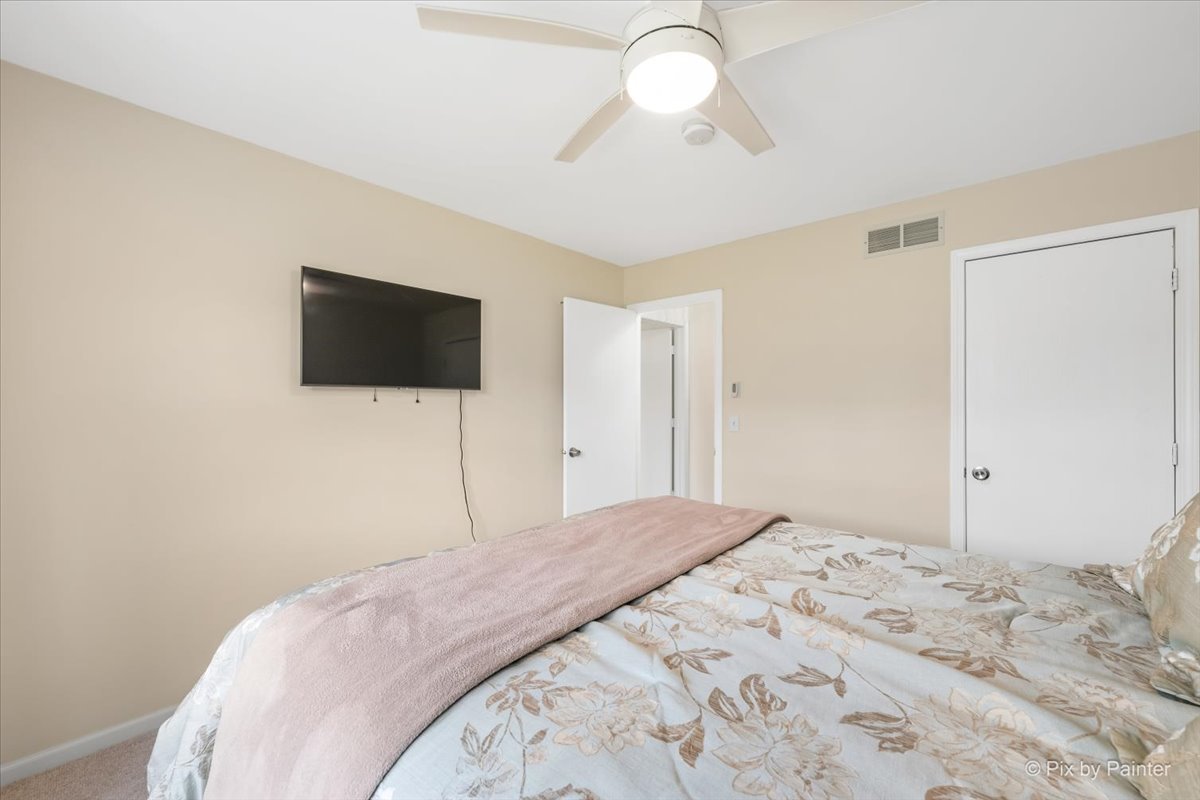 453 Village Creek Drive Unit: 453