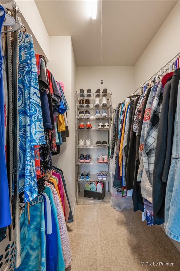 453 Village Creek Drive Unit: 453
