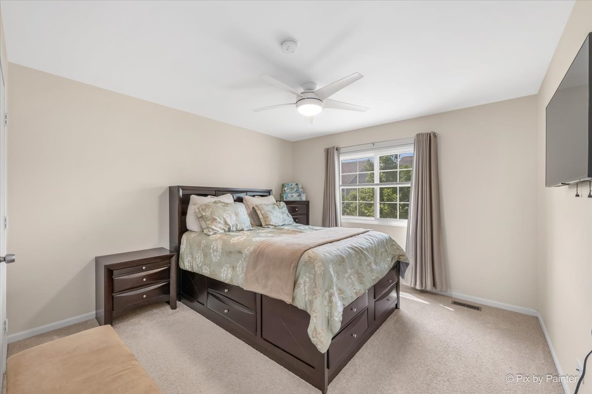 453 Village Creek Drive Unit: 453