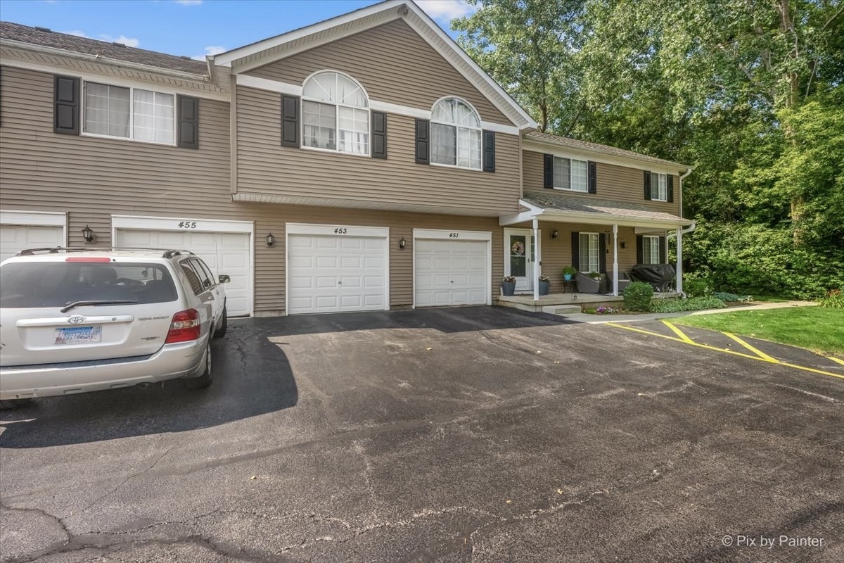 453 Village Creek Drive Unit: 453
