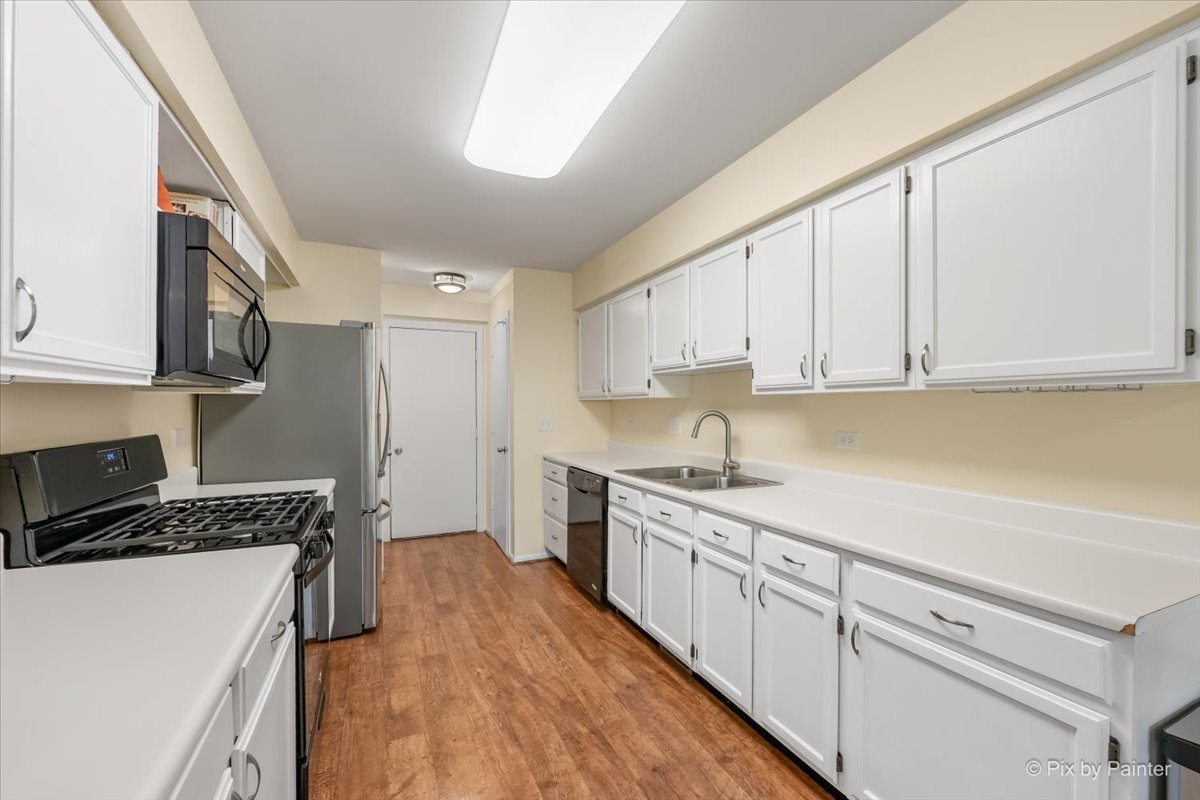 453 Village Creek Drive Unit: 453