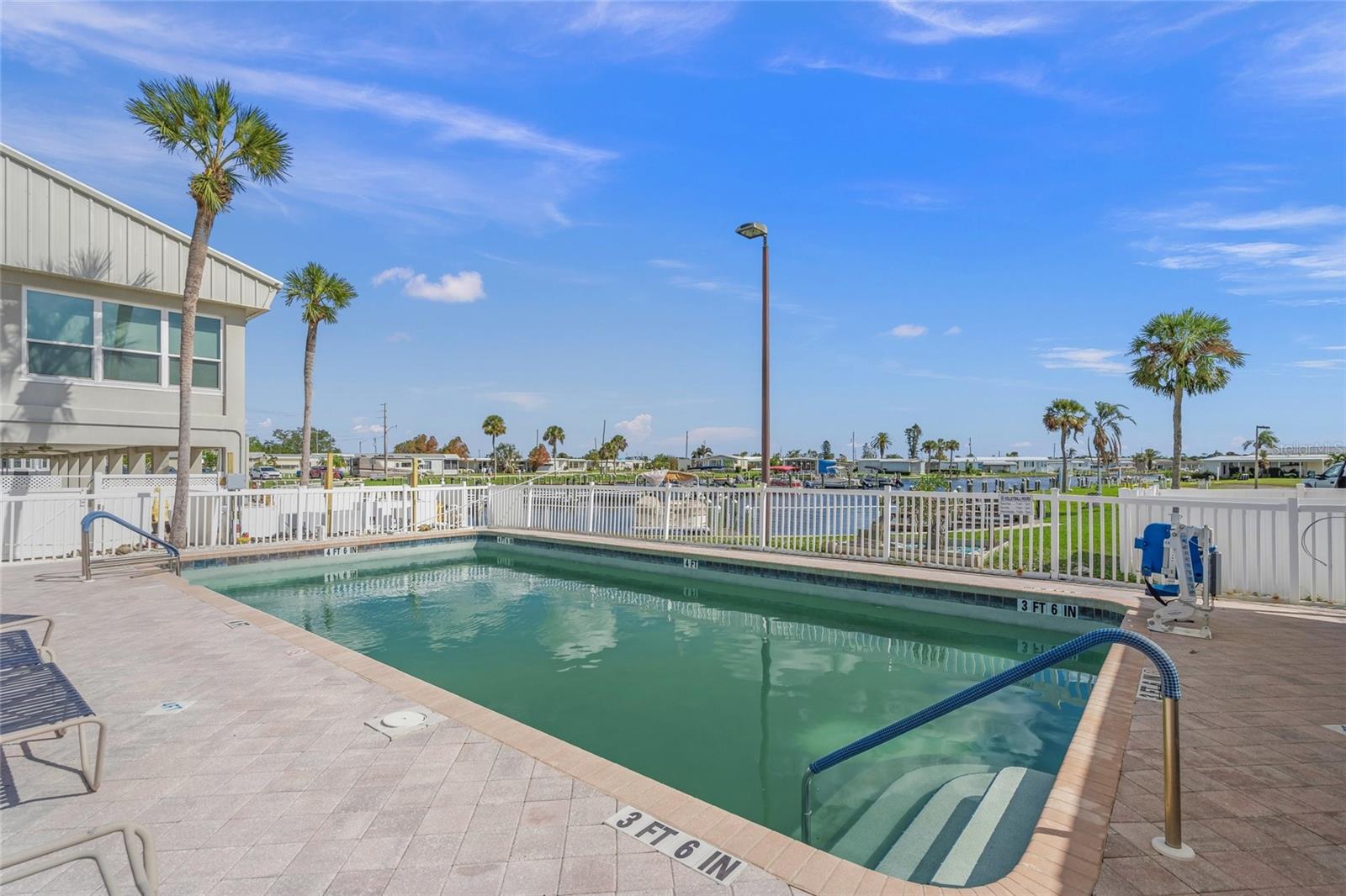 303 MARLETTE DR