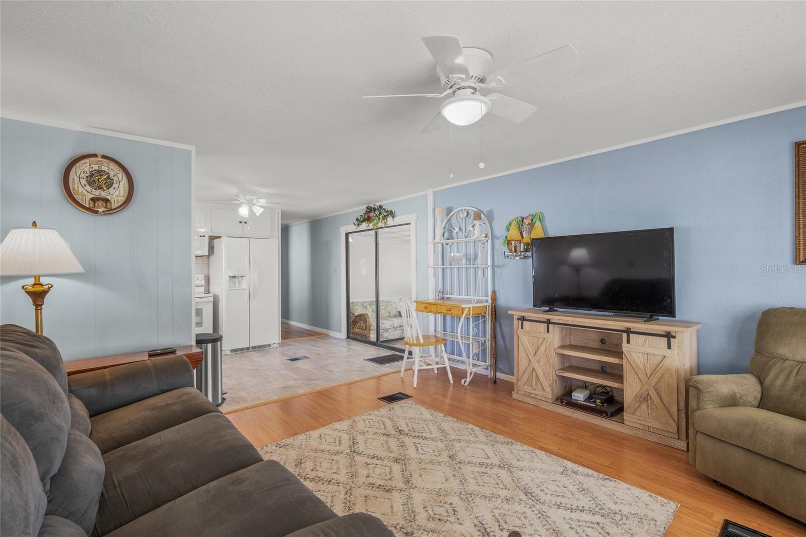 303 MARLETTE DR
