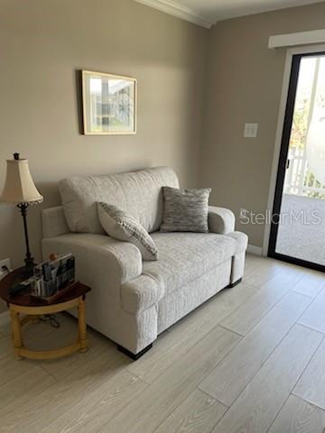 925 IGLESIA DR