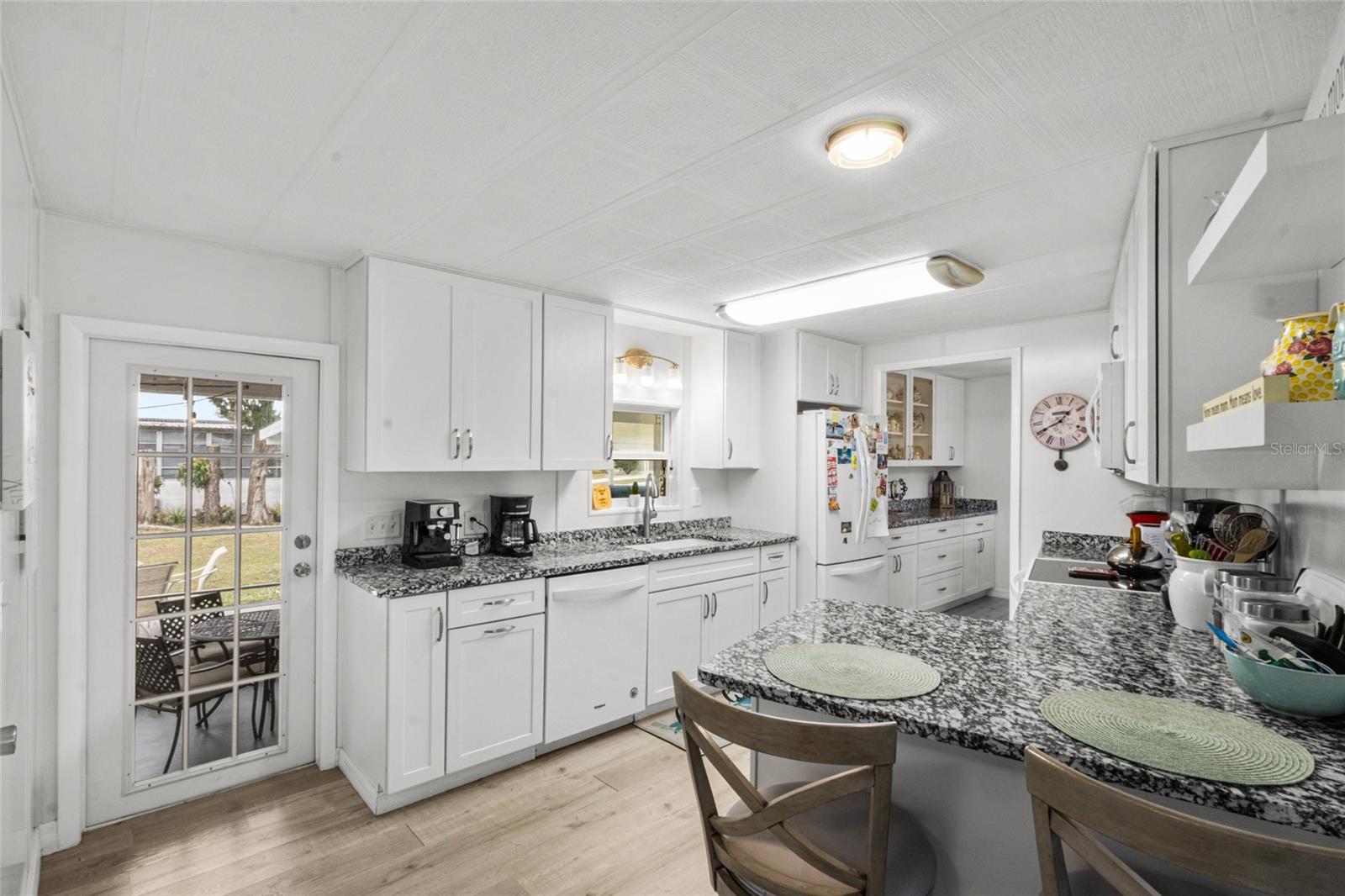 1515 SANDERLING DR