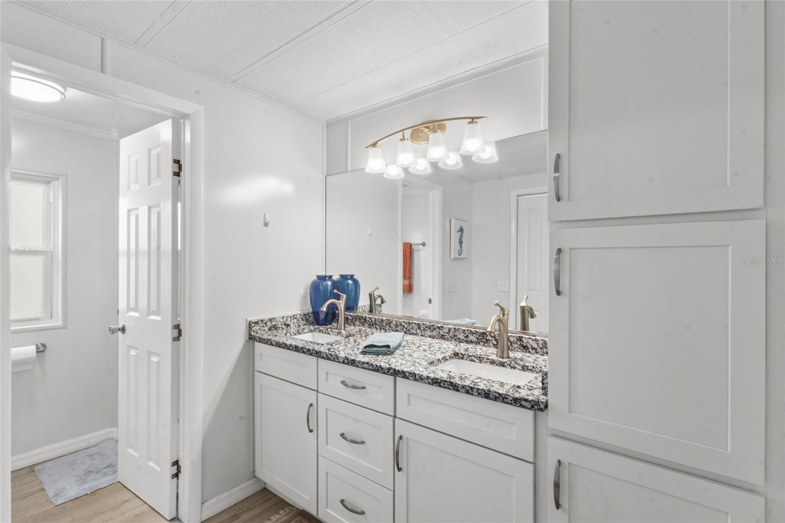 1515 SANDERLING DR