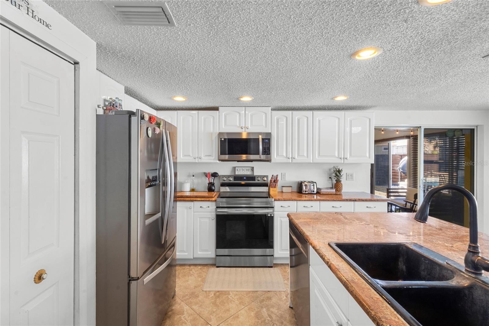 3340 SUNSET BEACH DR
