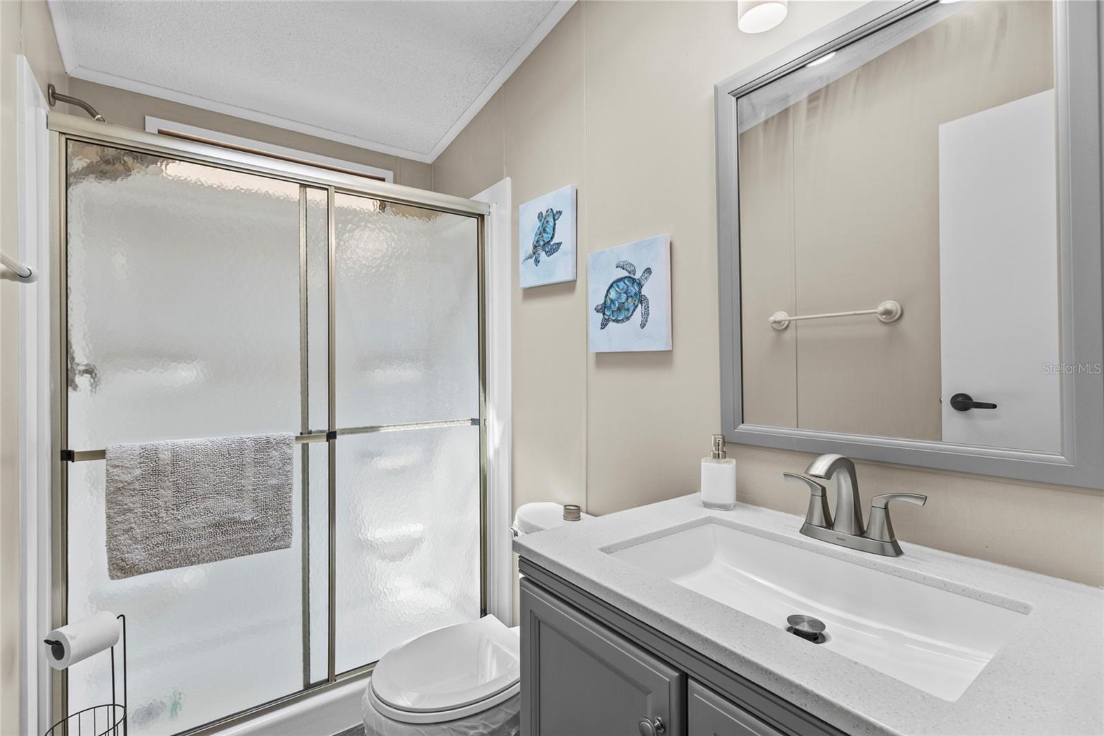 611 LA JOLLA CIR