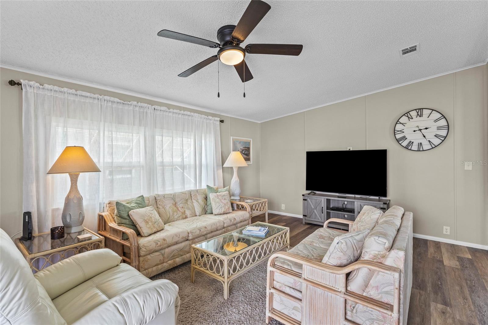 611 LA JOLLA CIR