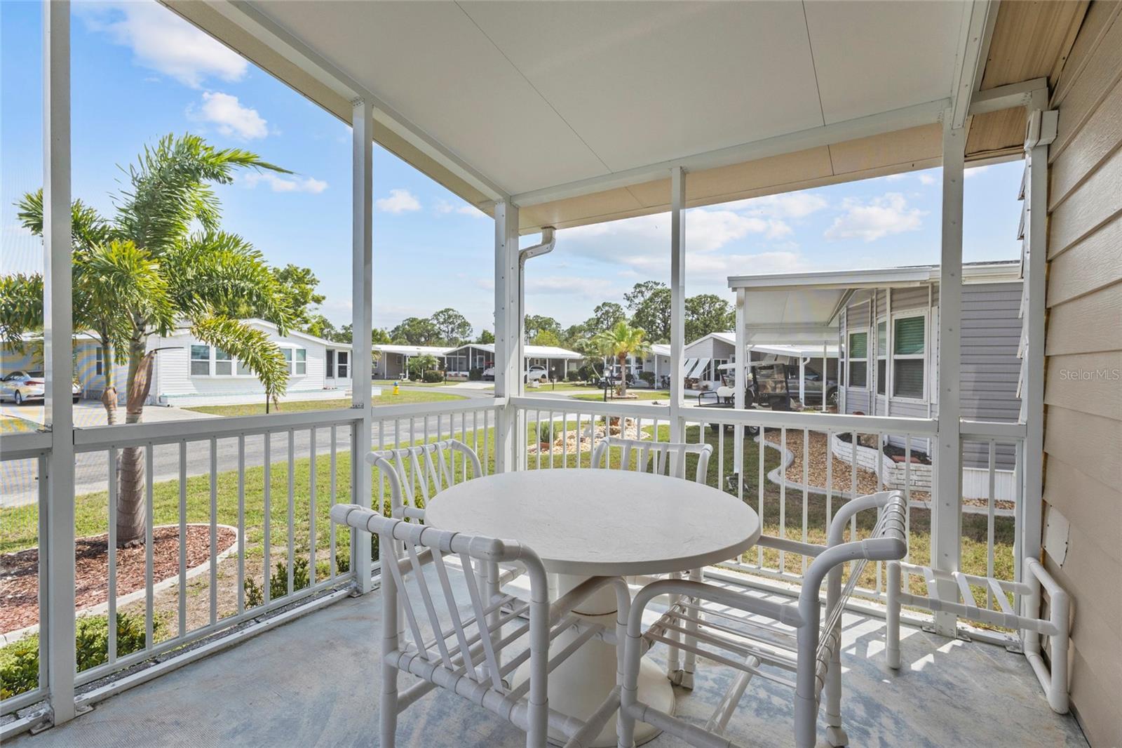 611 LA JOLLA CIR