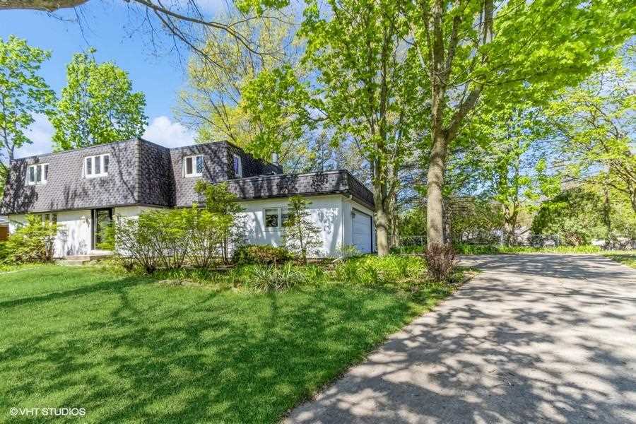 32 Arbury Dr