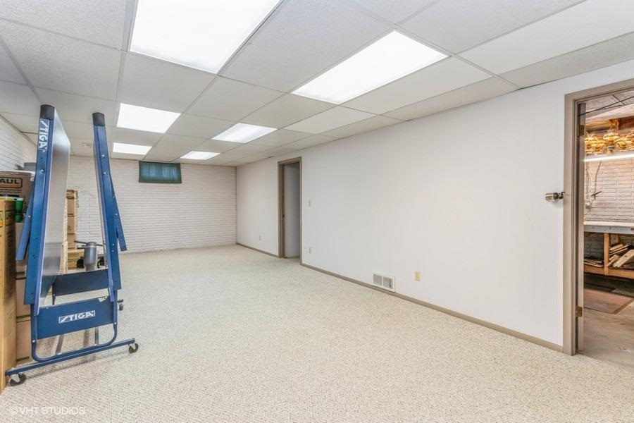 32 Arbury Dr