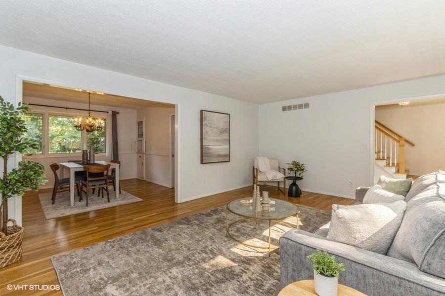 32 Arbury Dr