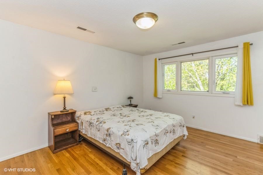 32 Arbury Dr
