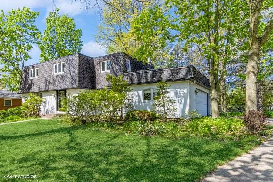 32 Arbury Dr