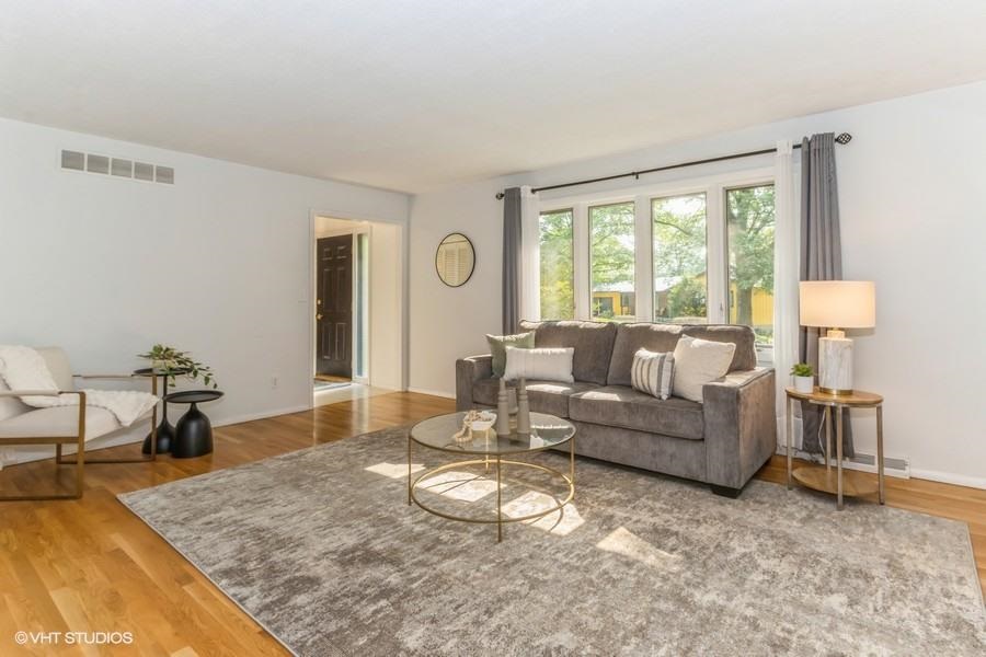 32 Arbury Dr