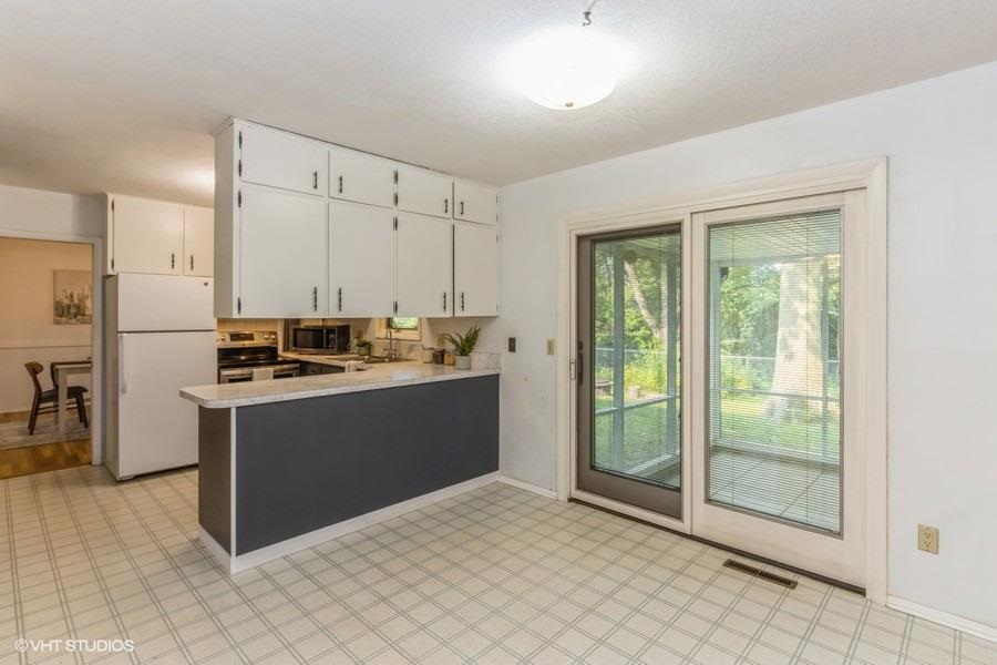 32 Arbury Dr