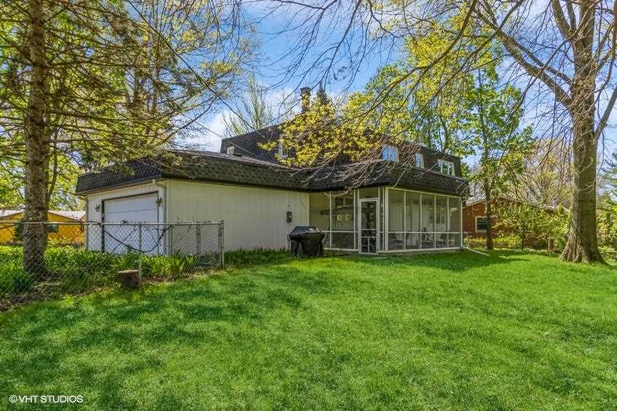 32 Arbury Dr