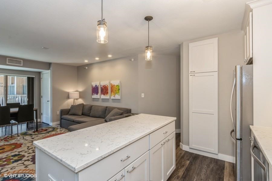 332 S Linn Street Unit: 311