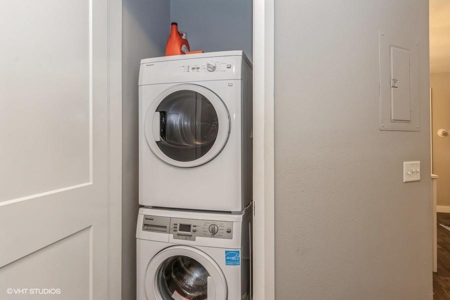 332 S Linn Street Unit: 311