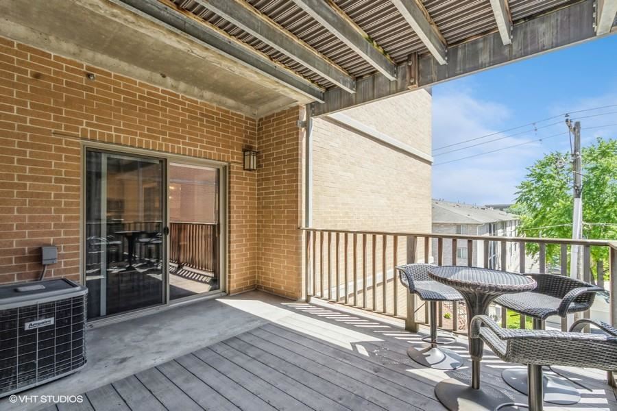 332 S Linn Street Unit: 311