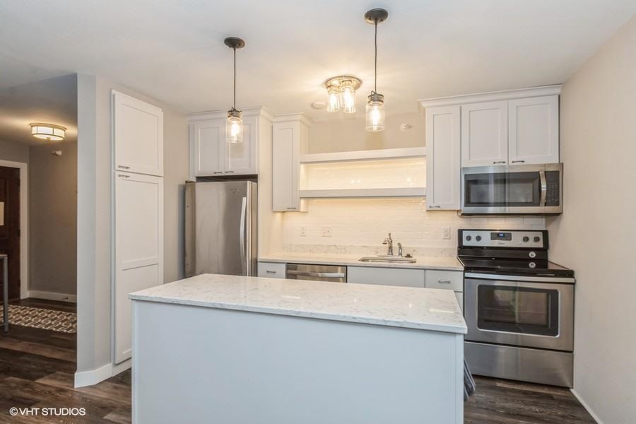 332 S Linn Street Unit: 311