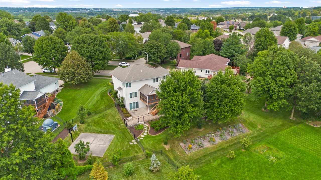 40 Galway Pl