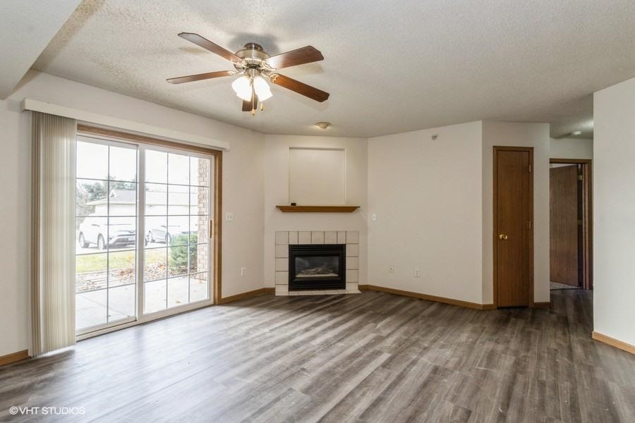 2538 Rushmore Dr