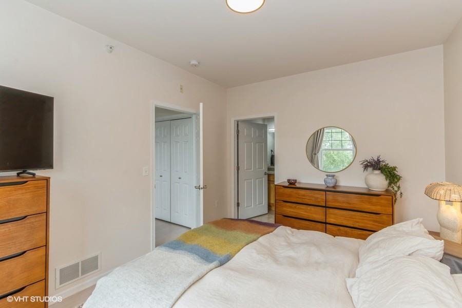 1172 Foster Road