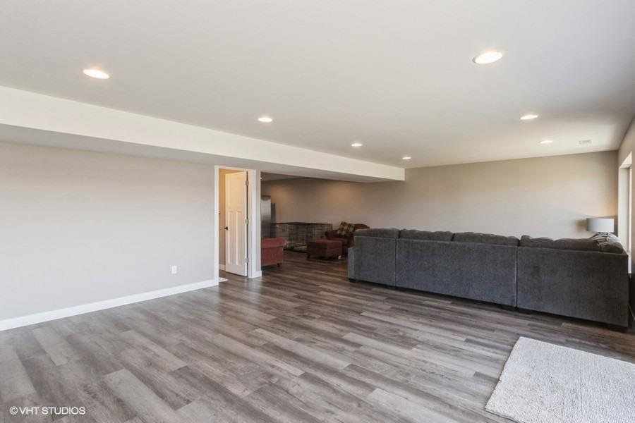 523 Deer View Avenue