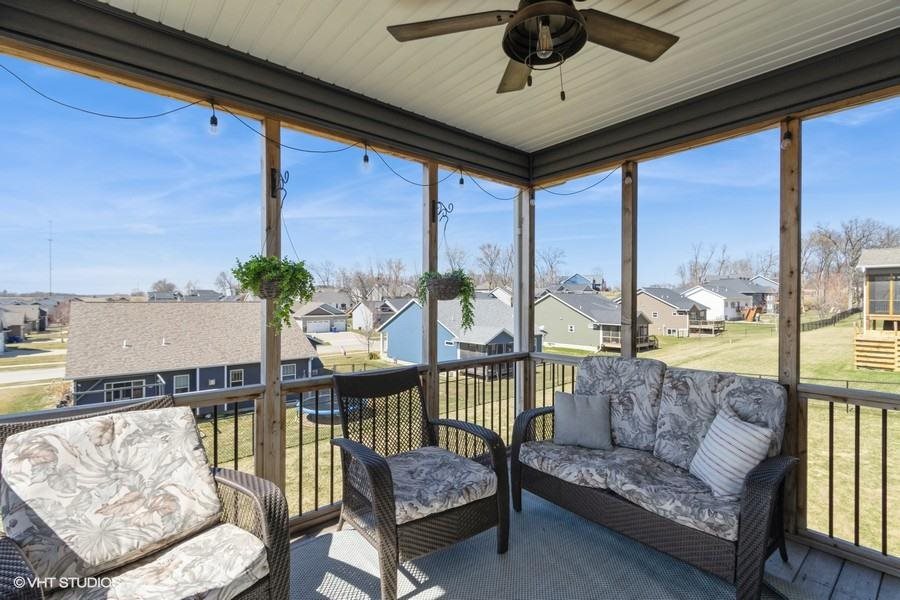 523 Deer View Avenue
