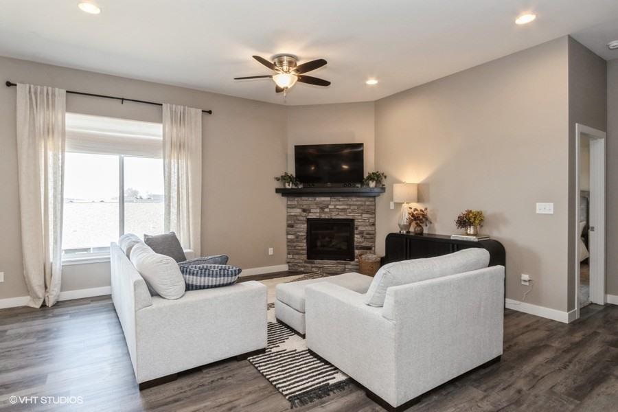 523 Deer View Avenue