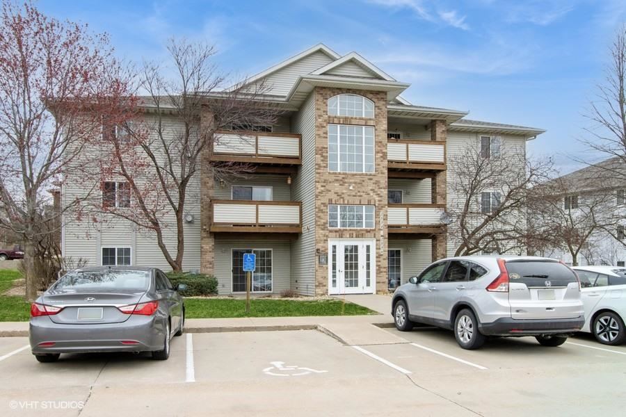 2556 Rushmore Dr