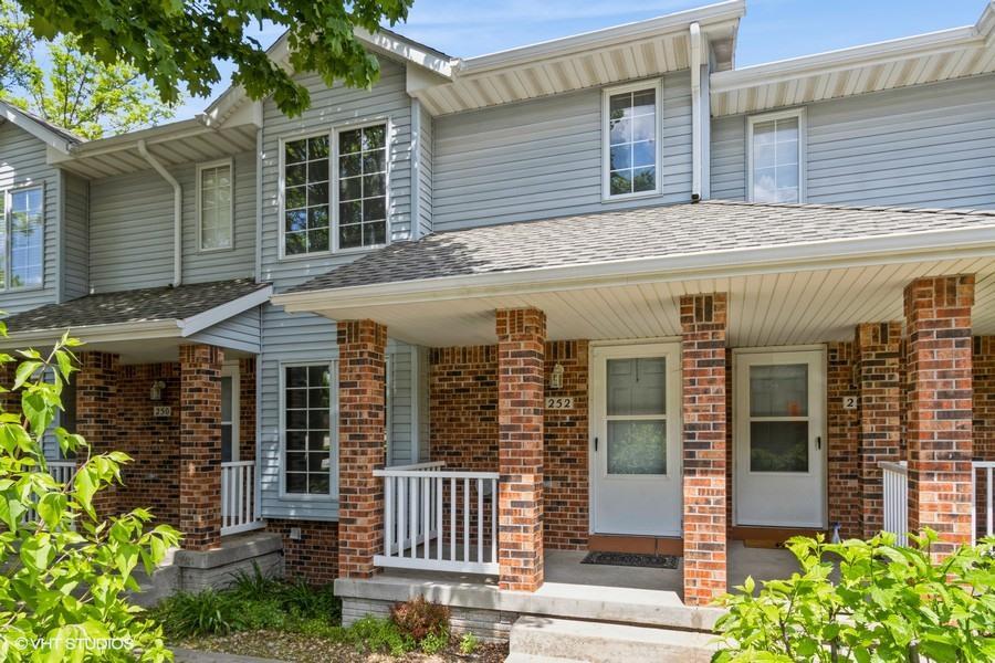 252 West Side Drive