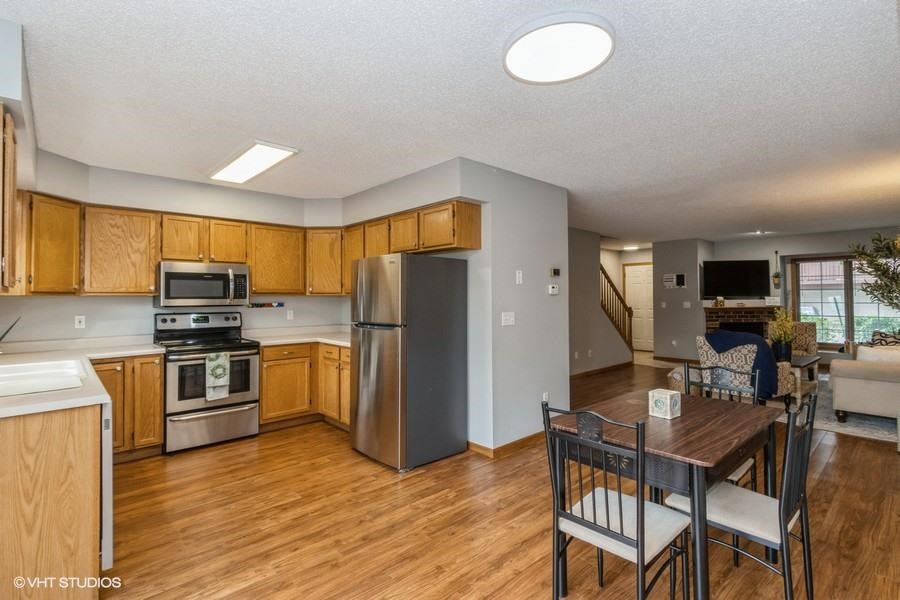 252 West Side Drive