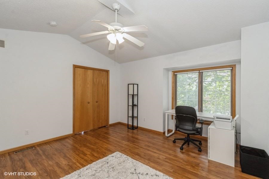 252 West Side Drive