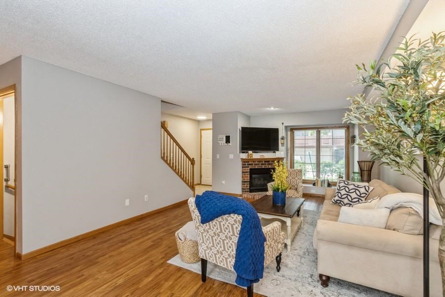 252 West Side Drive