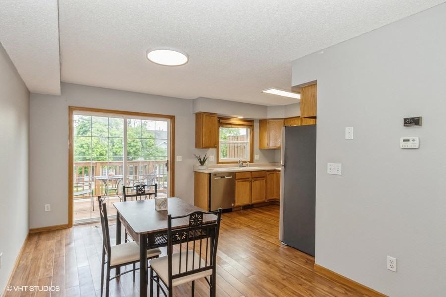 252 West Side Drive