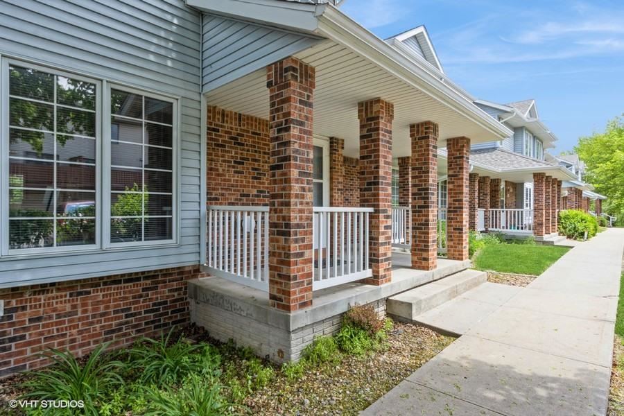 252 West Side Drive