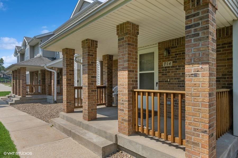 714 West Side Drive