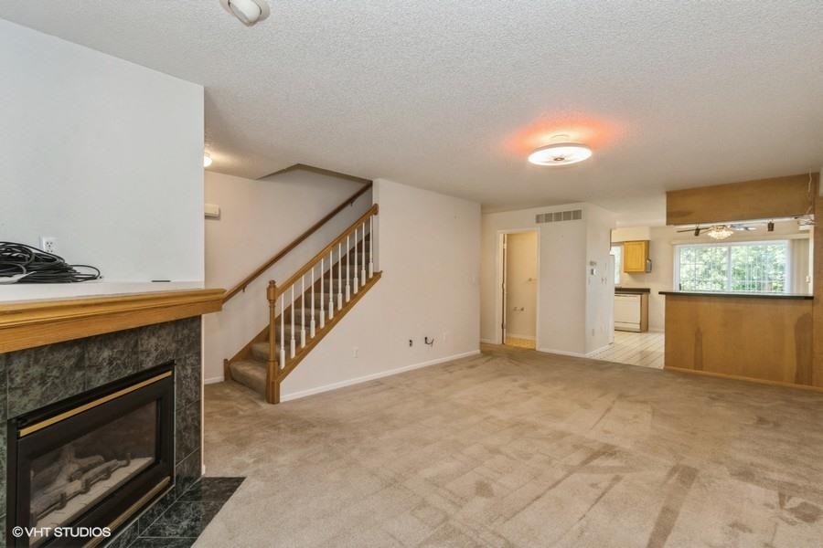 714 West Side Drive