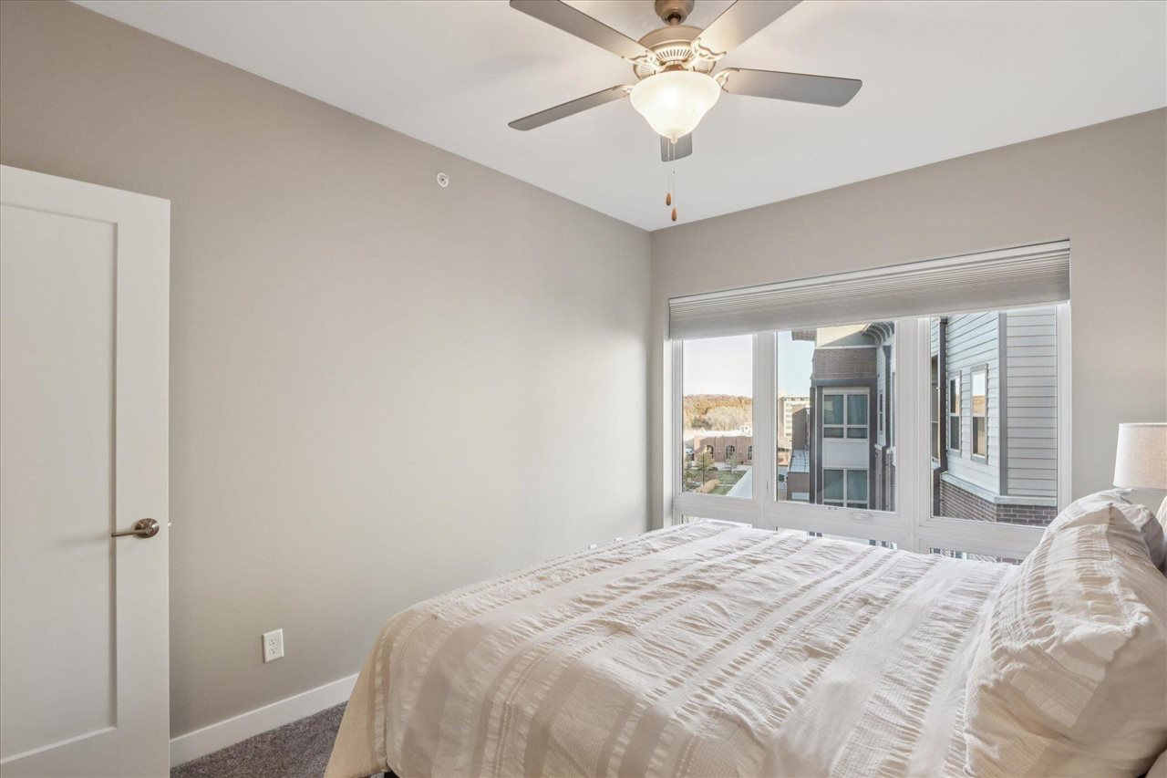 901 E 2nd Ave Unit: 210