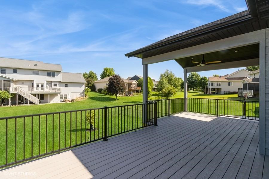 653 Huntington Drive