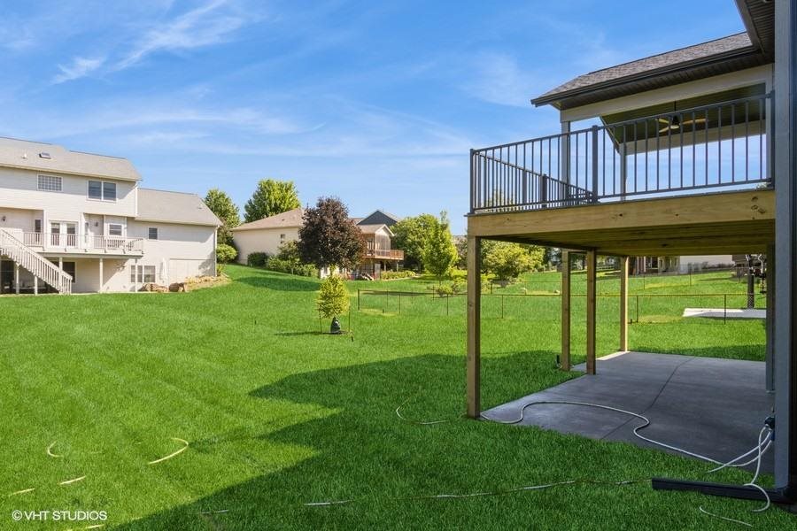 653 Huntington Drive