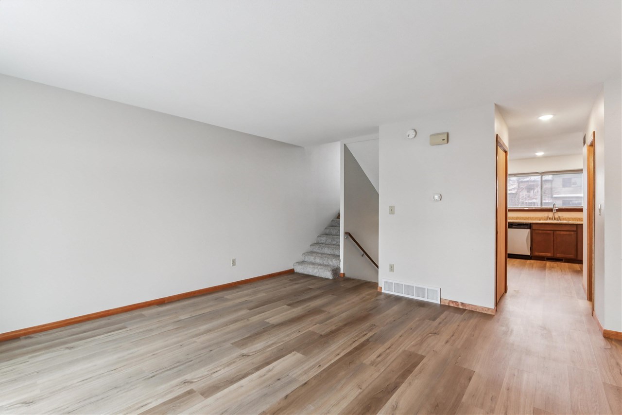 616 Westwinds Drirve