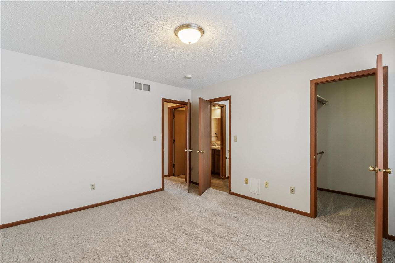 616 Westwinds Drirve