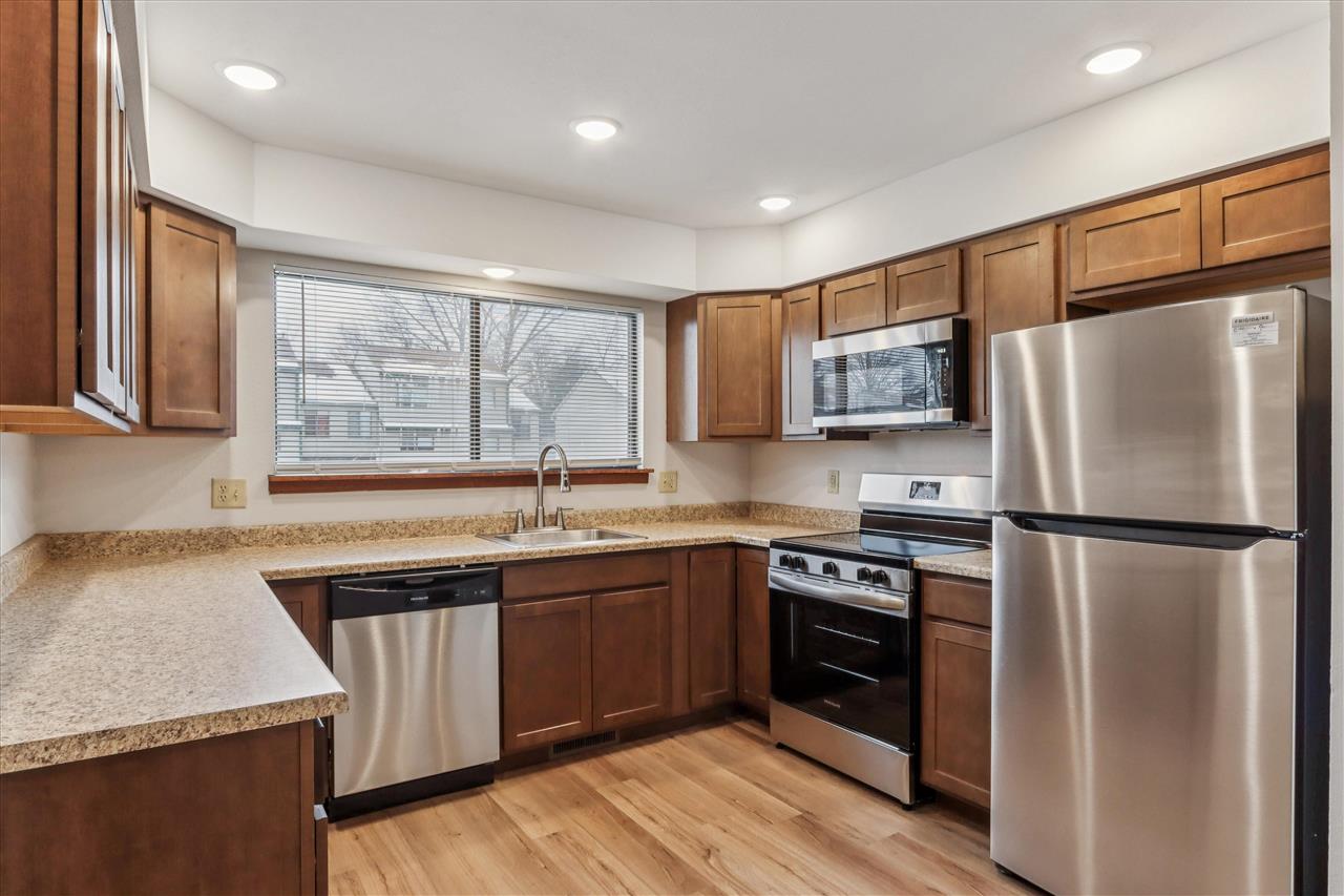 616 Westwinds Drirve