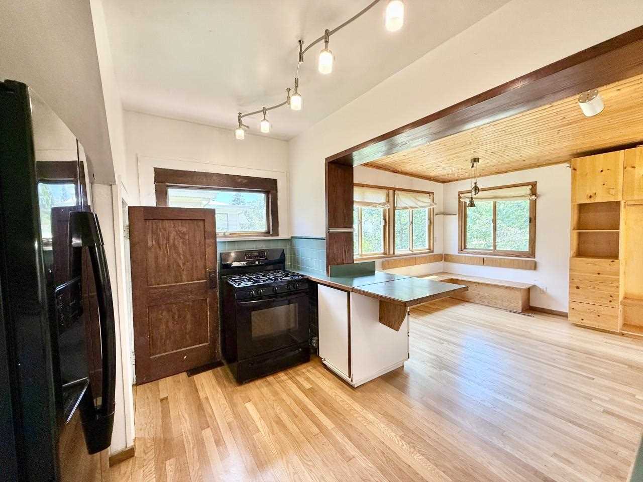 423 S 7th Ave