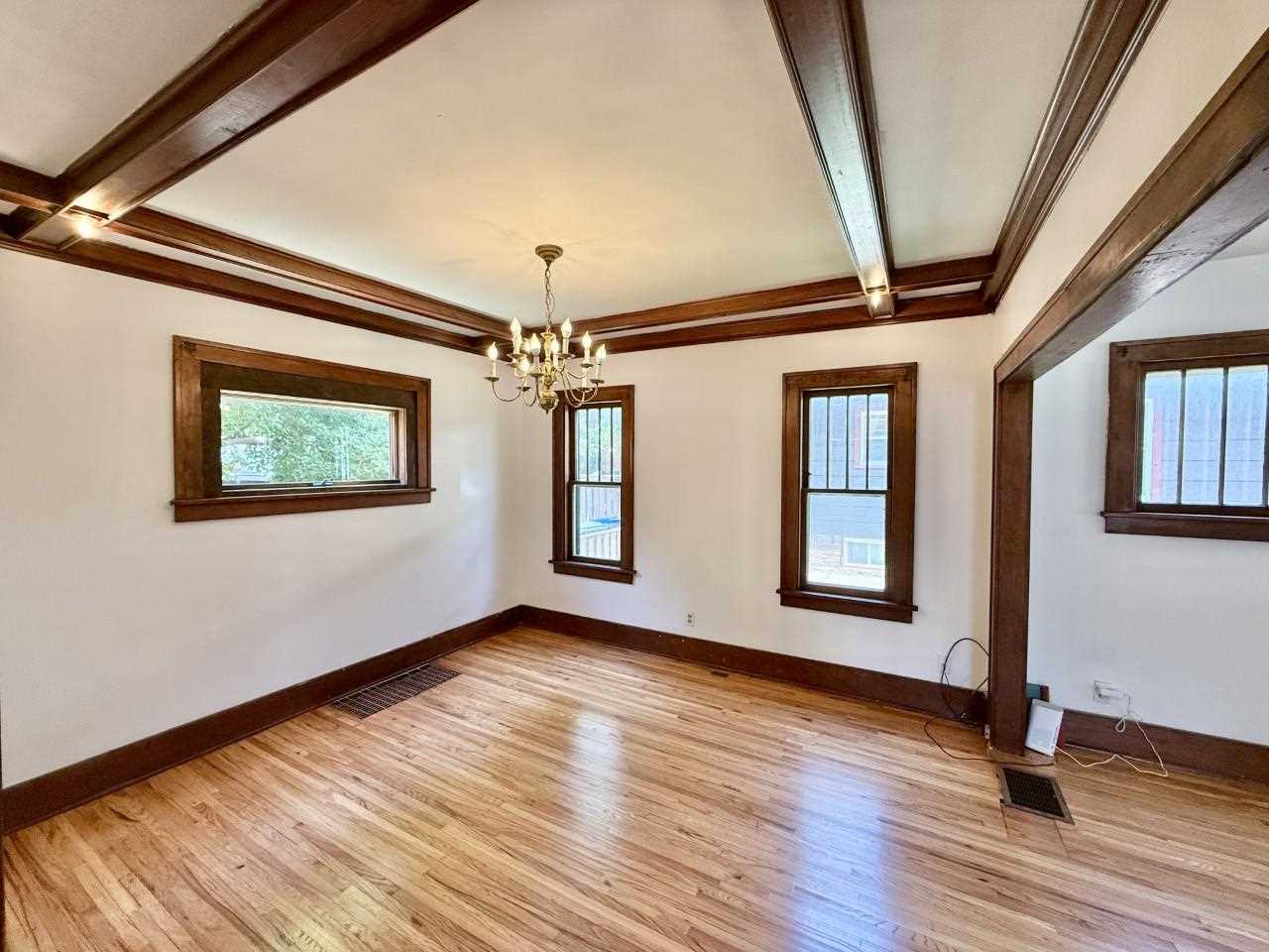 423 S 7th Ave